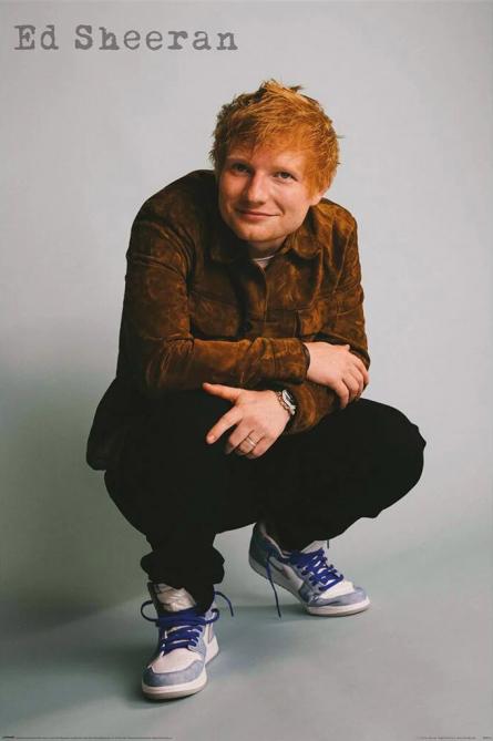 Эд Ширан / Ed Sheeran (Crouch) (ps-103806) Постер/Плакат - Стандартный (61x91.5см)